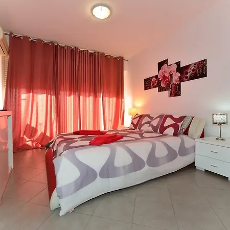 Ruby Red & Atlantic Blue Apartments In Oceano Atlantico Portimao Exterior photo
