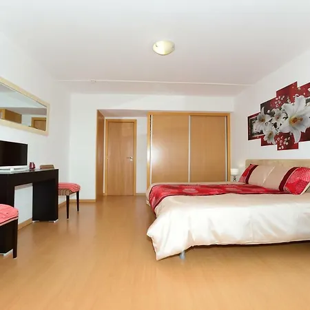 Ruby Red & Atlantic Blue Apartments In Oceano Atlantico Portimao Exterior photo