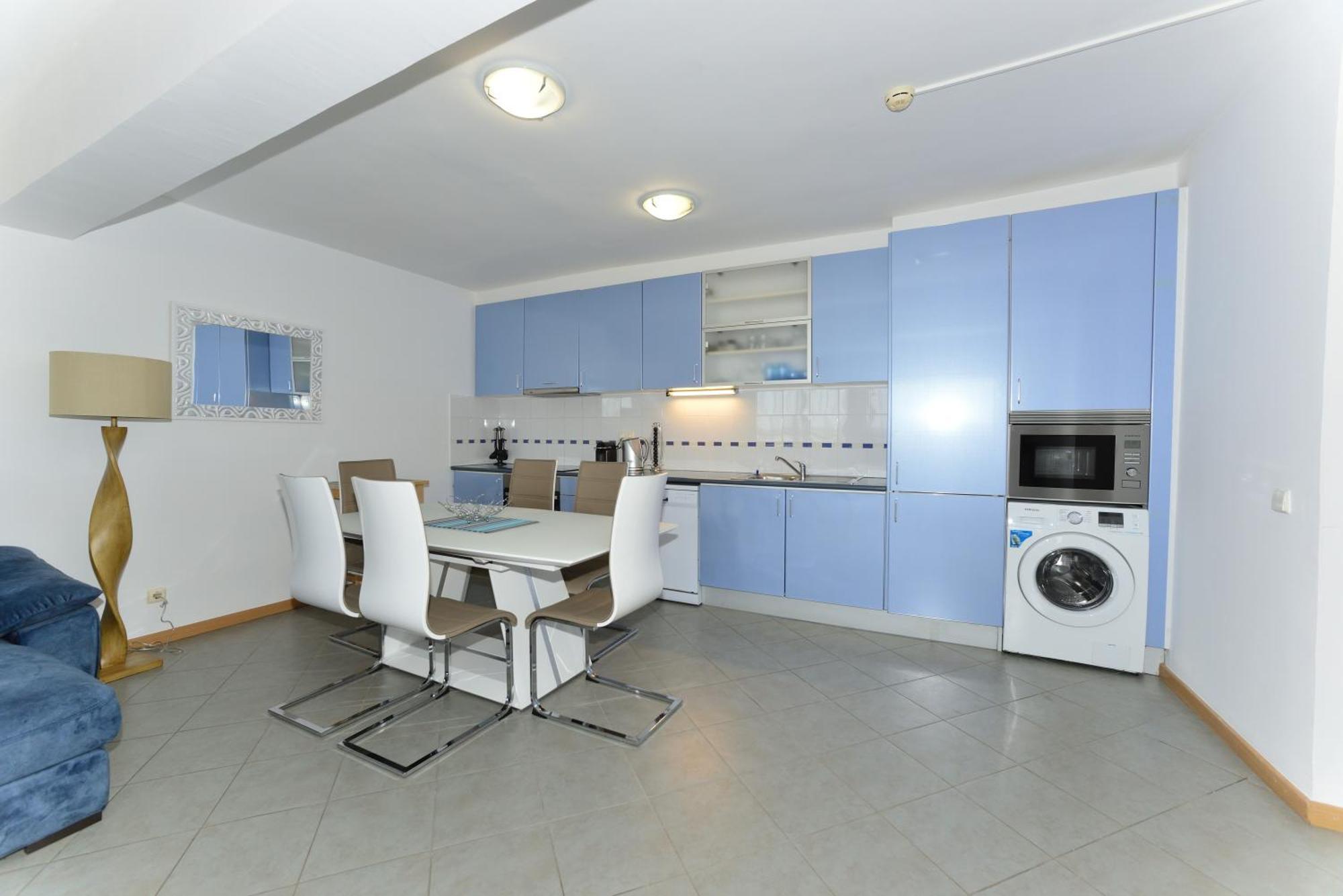 Ruby Red & Atlantic Blue In Oceano Atlantico Appartement