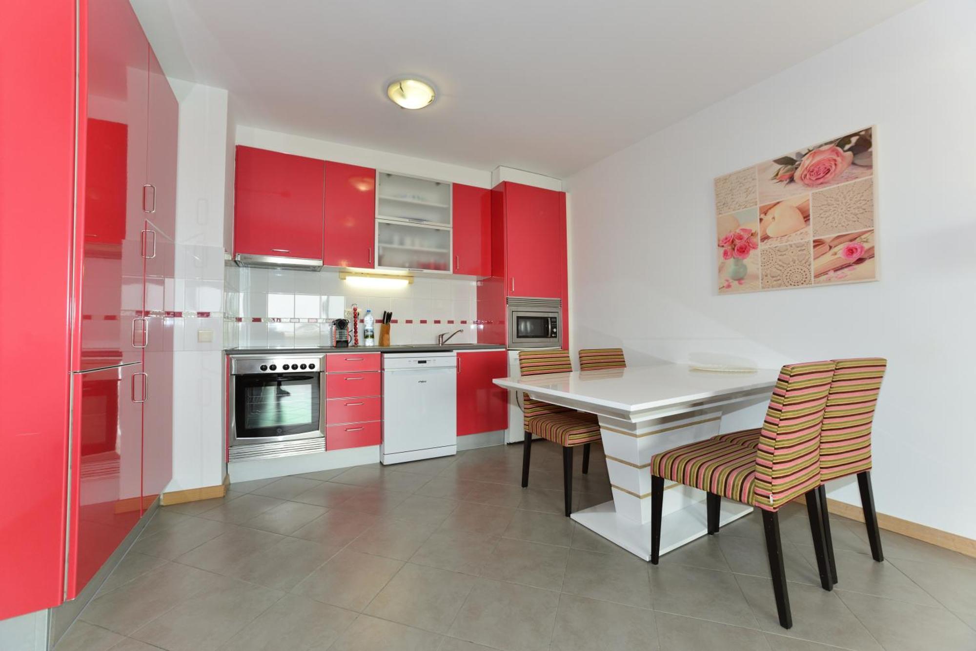 Ruby Red & Atlantic Blue In Oceano Atlantico Appartement *